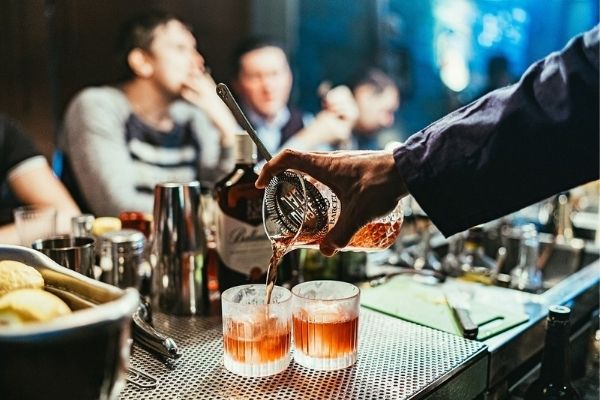 cocktail pouring